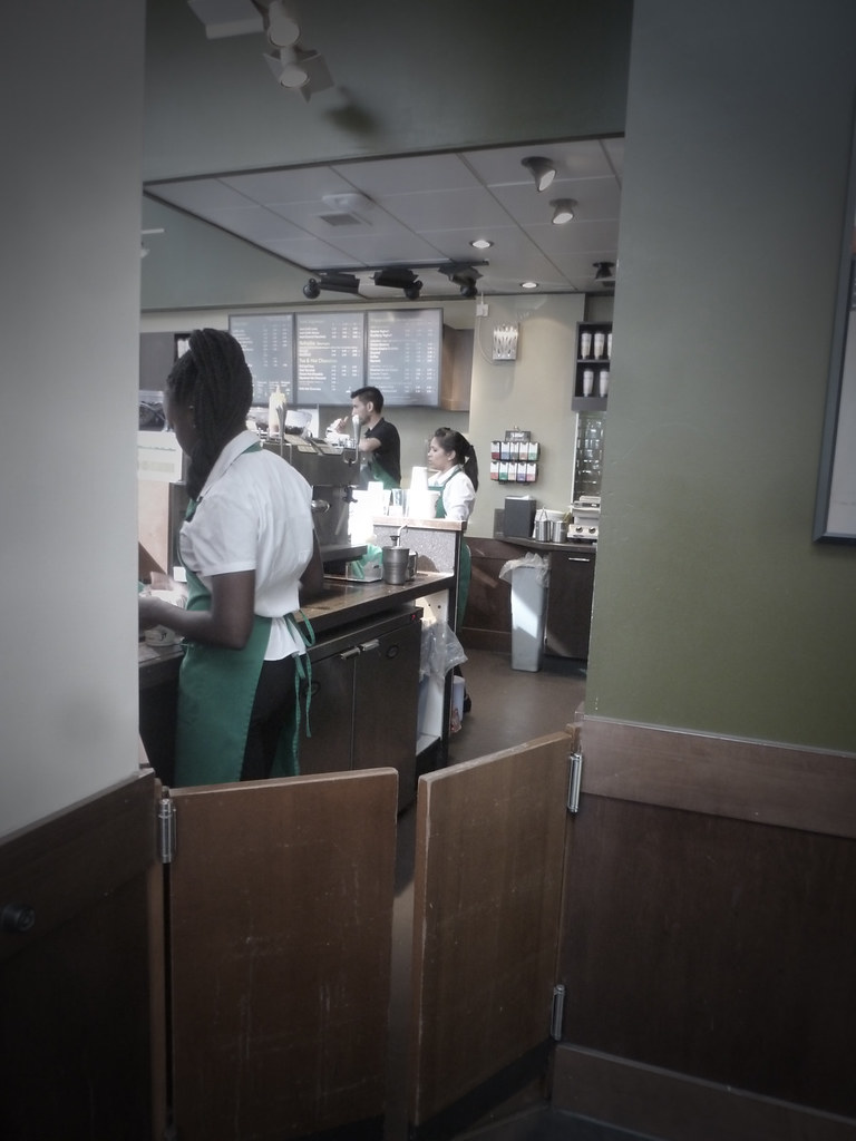 Starbucks. Next to entrance to St Katherine's Docks. Tower… Flickr