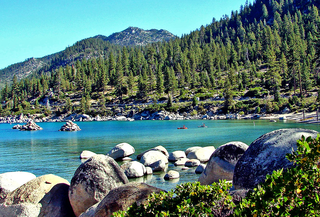 Kayaks in Sand Harbor, Lake Tahoe 910 (1 in a multiple pi… Flickr