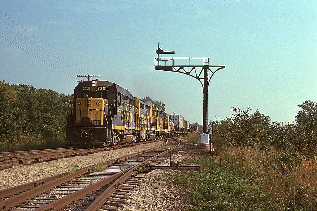 Collinsville, Oklahoma 9 SEP'75 An ATSF southbound freigh… Flickr