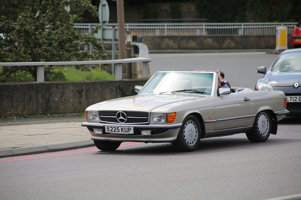 Mercedes 300 SL 1987 Mercedes 300 SL Convertible kenjonbro Flickr