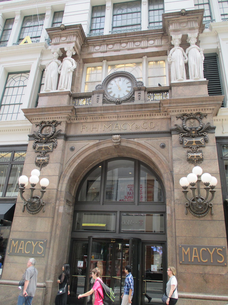 Macys Department Store Caryatids Entrance Statues 2293 Flickr
