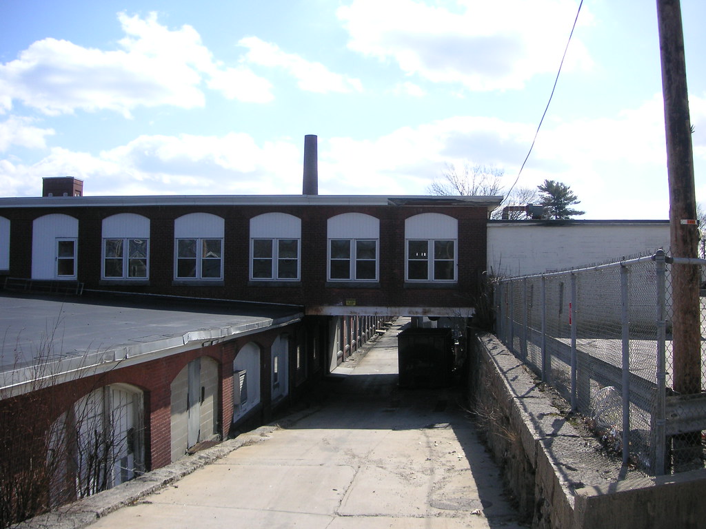 PICT2263 Esmond Mills, Esmond, Smithfield, RI SmithAppleby House