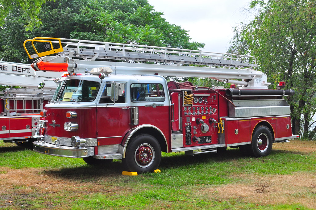 ExWaldwick Fire Department Engine 635 1977 American LaFra… Flickr