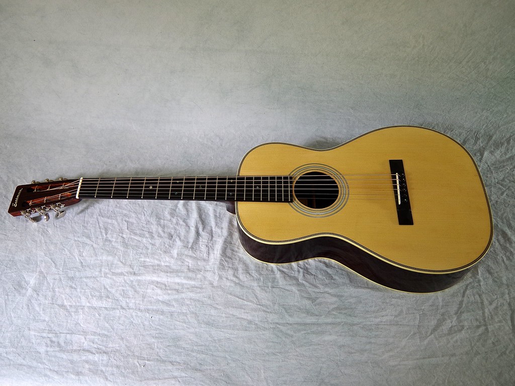 Eastman E20P Varnish left handed guitar Eastman E20P Varni… Flickr