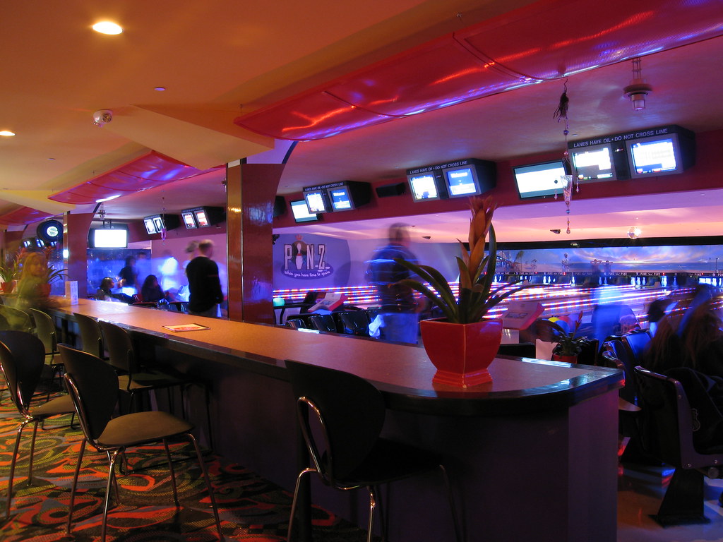 IMG_0075.JPG Pinz bowling alley in Studio City, California… whalt