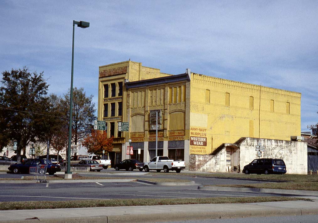 Valdosta, USA Southern Salvage on Ashley Street i… Flickr