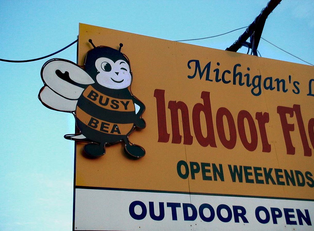 busy bea sign Busy Bea flea market, Paw Paw, MI. anne Flickr