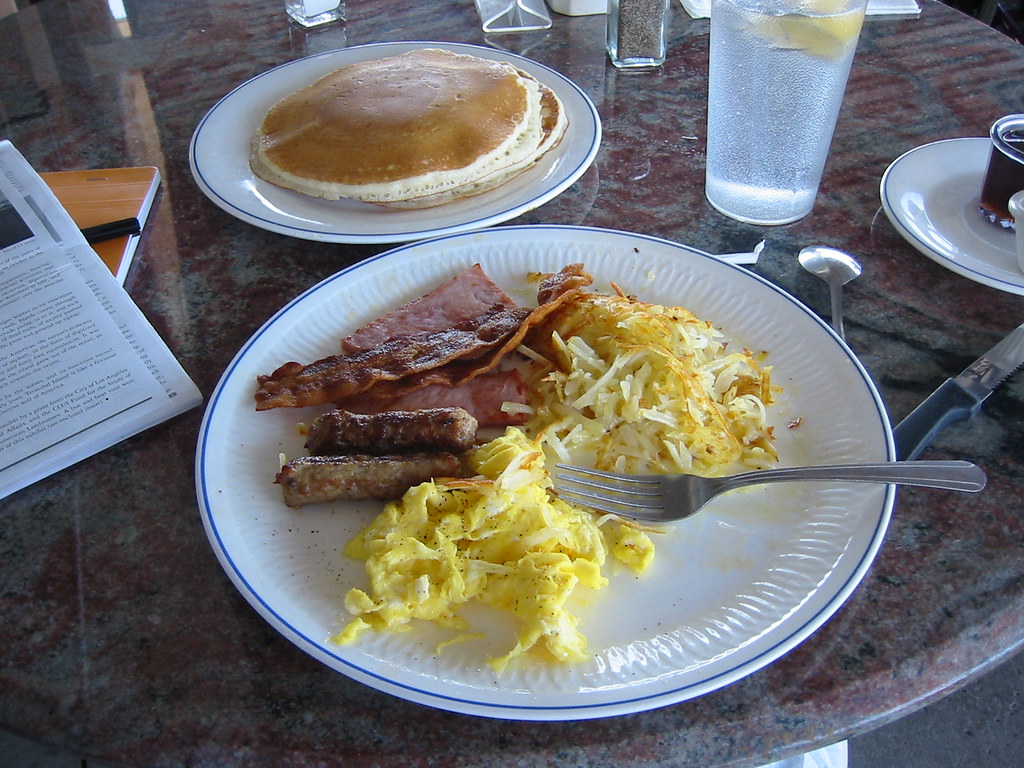Breakfast at El Monte Airport The "airport special breakfa… Flickr