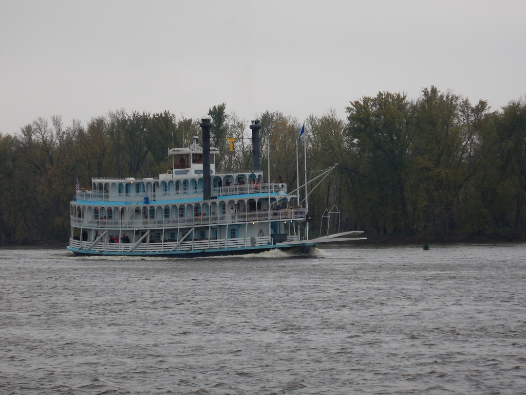 Riverboat Twilight Mississippi River, between Wisconsin an… Al Flickr