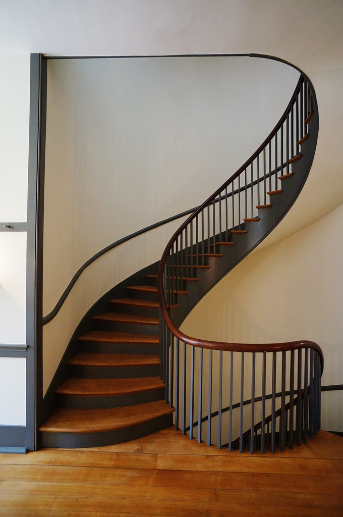 shaker spiral staircase 03 Ziggy Liloia Flickr