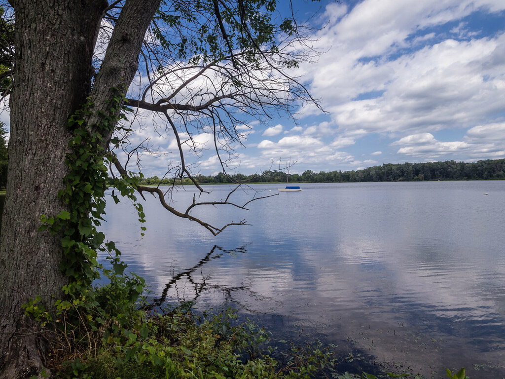 Blue on Bixler Lake Bixler Park Lake, Kendallville, Indian… Flickr
