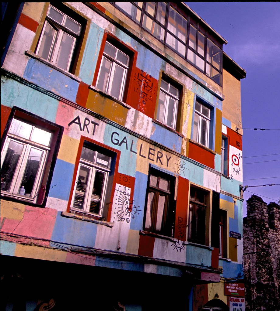 Istanbul Art Gallery This was a quick snap of an interesti… Flickr