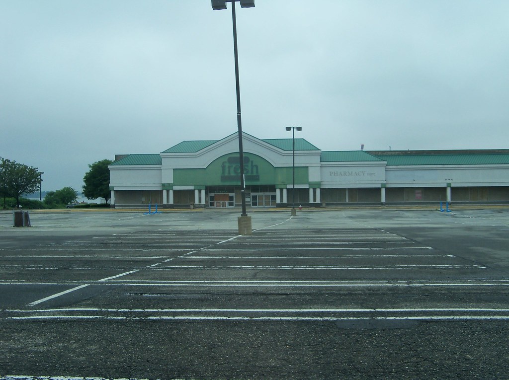 A&P Bayonne, NJ 175 Avenue A; opened with the shopping c… Flickr