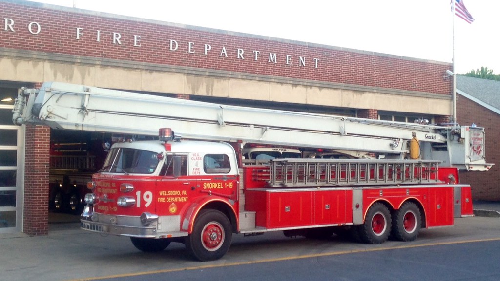 Wellsboro Fire Dept Snorkel 119. American LaFrance 85' tr… Flickr