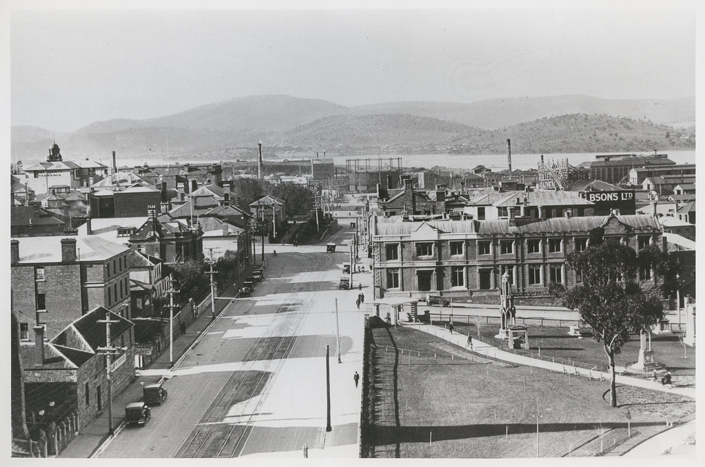 Down Davey Street 1920s/30s View of Hobart from telephone … Flickr