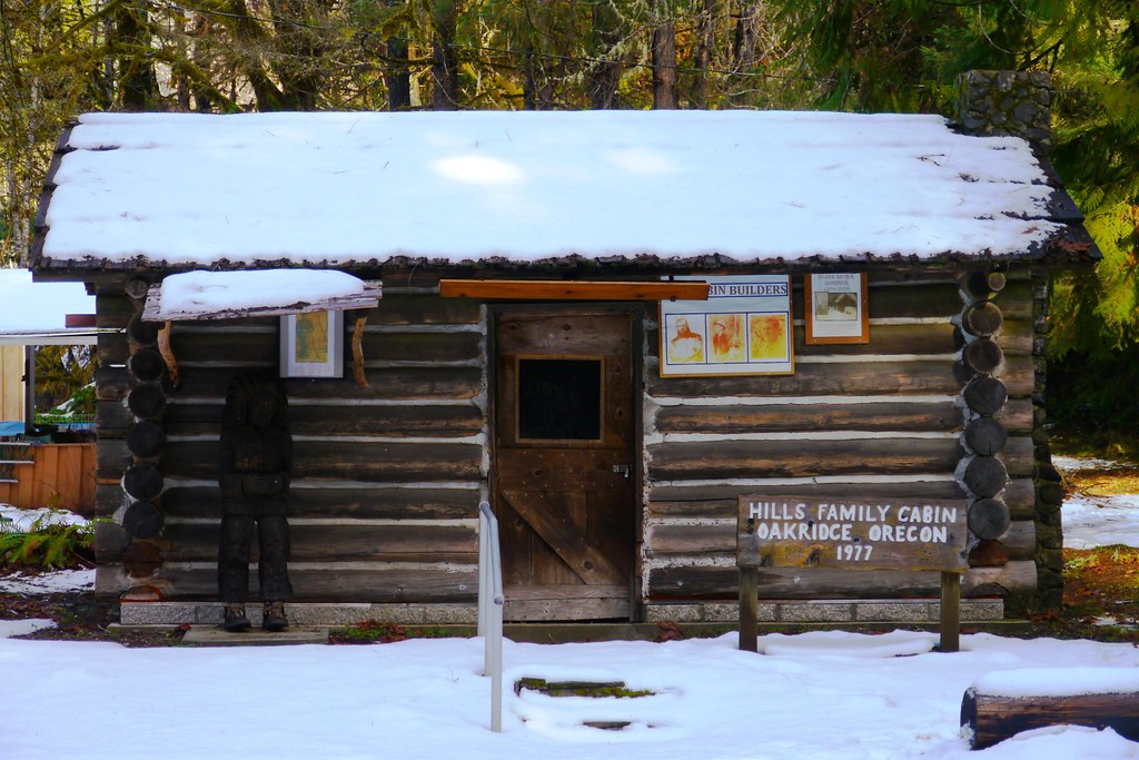 Hills Family Cabin in Greenwaters Park in Oakridge, Oregon… Flickr