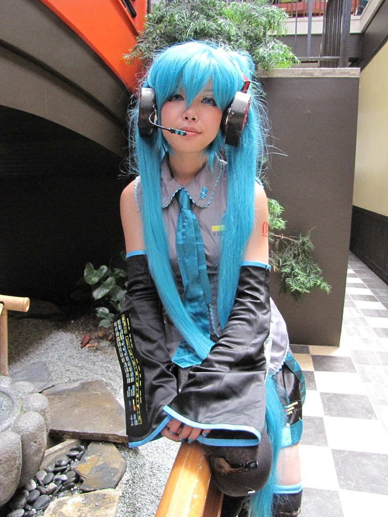 Blue Hair Anime Cosplay
