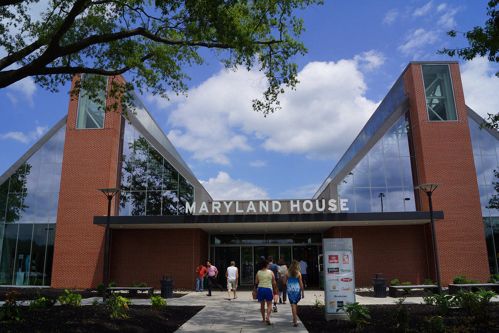 Maryland House Travel Plaza_Entrance_ 07/24/2014 Maryland