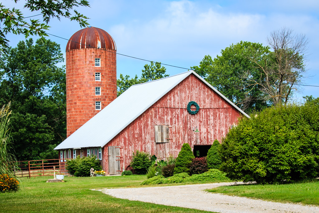 barn and silo gordon huggins Flickr