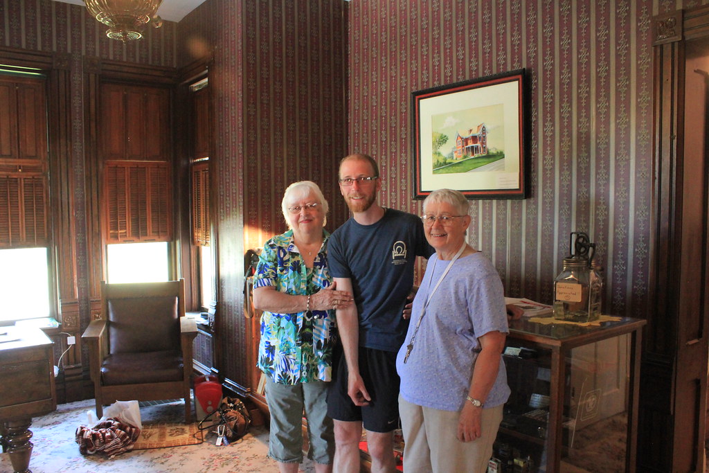 Mansion on the Hill In Ogallala astronomy_blog Flickr