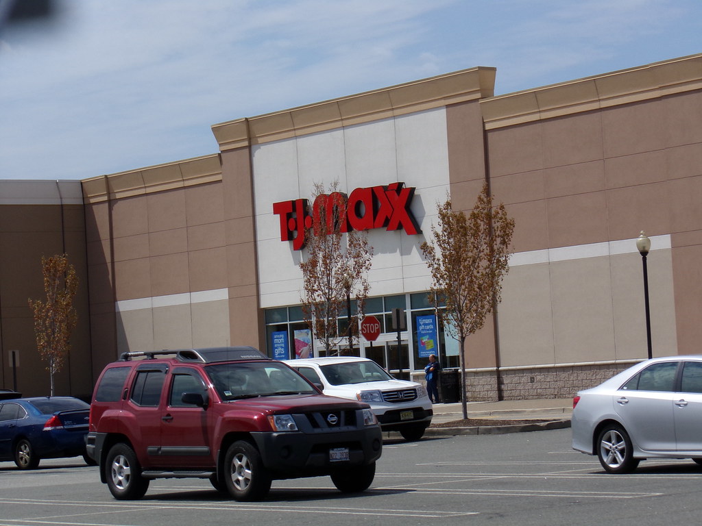 TJ Maxx Secaucus, NJ TJ Maxx 21 Mill Creek Dr Secaucus, NJ