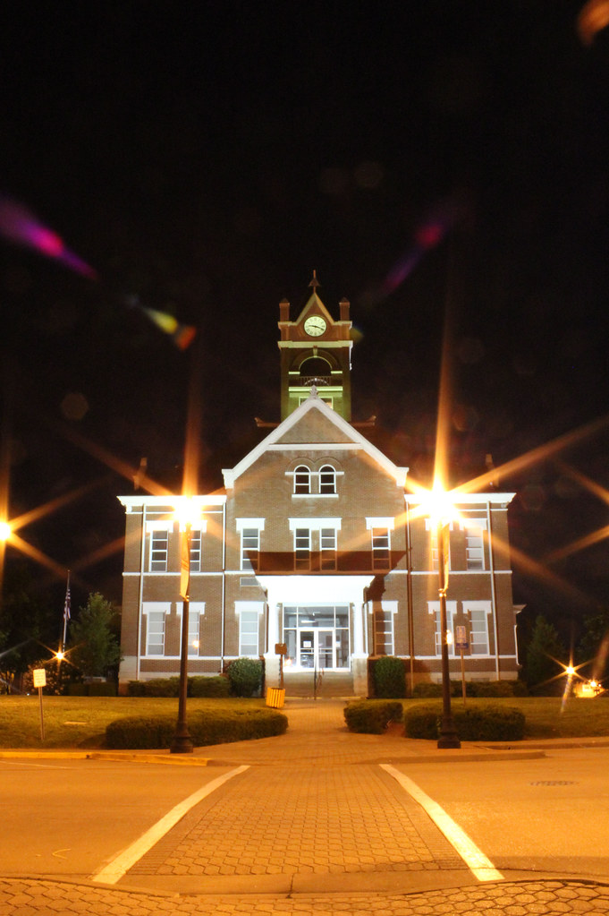 Courthouse Perryville, MO Darren Snow Flickr