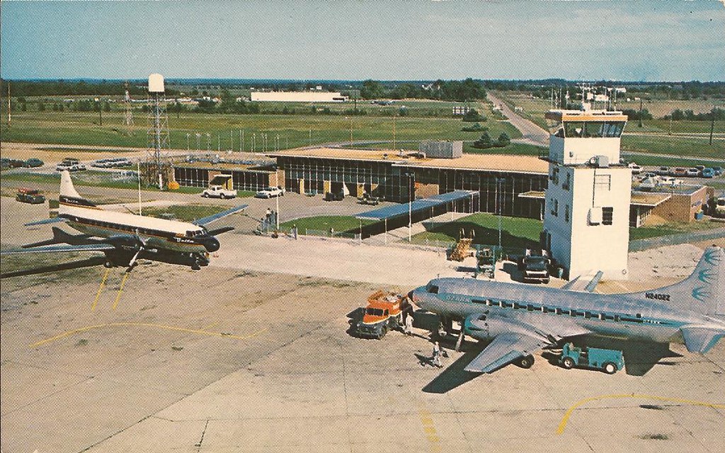 Springfield (MO) Municipal Airport (SGF) postcard circa … Flickr