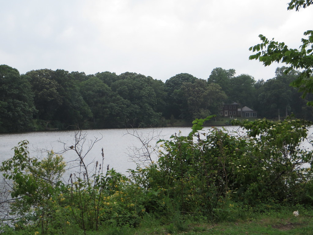 Silver Lake, Dover, Delaware Silver Lake is a lake and par… Flickr