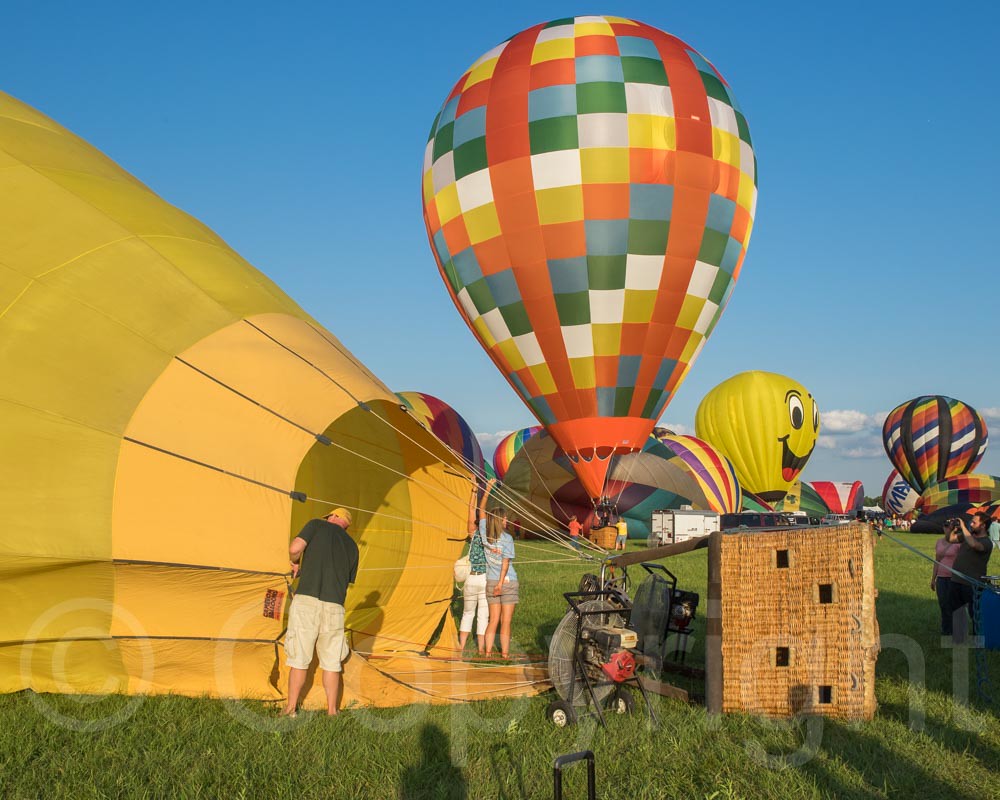 Inflating the Hot Air Balloon, 2014 QuickChek New Jersey F… Flickr