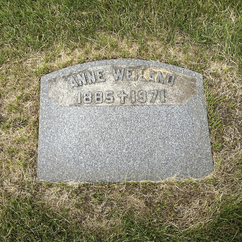 Anne Weiland 18851971 Anna M Weiland 18851971 at St Henr… Flickr