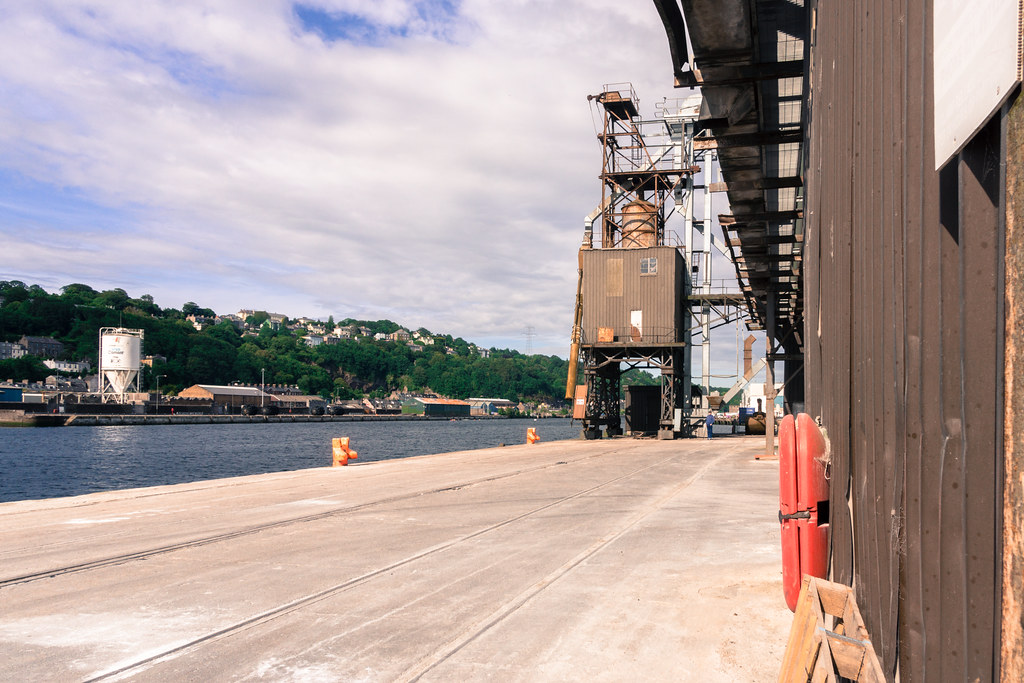 CORK CITY SECTION OF CORK PORT The Port of Cork is the mai… Flickr