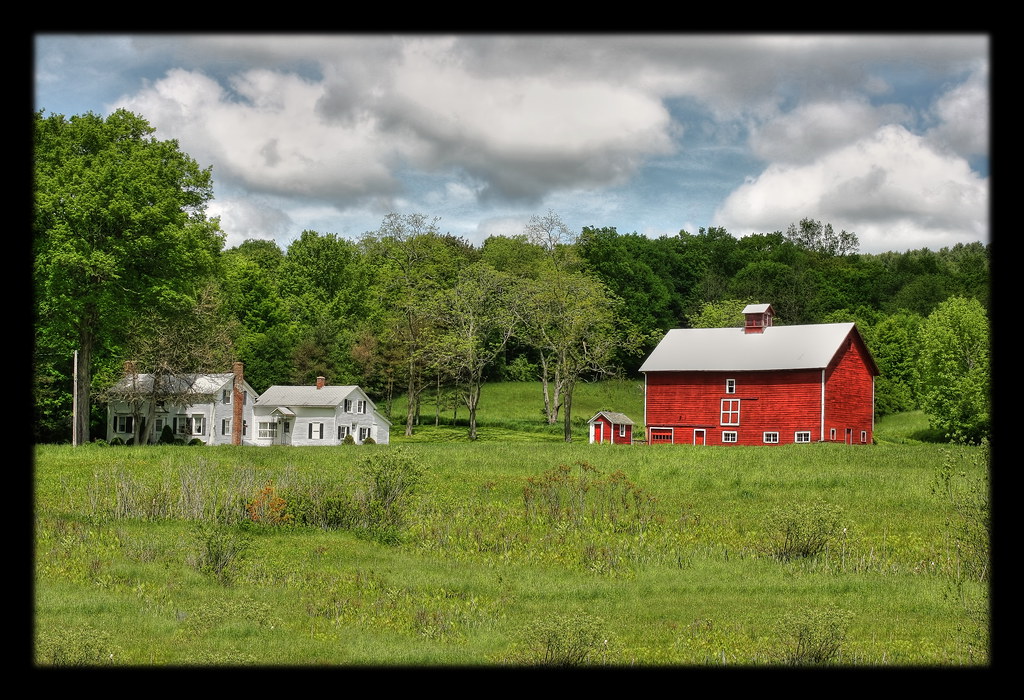 Hoosick Falls Potter Hill on NY 7 West 02 Nice Farm, see… Flickr
