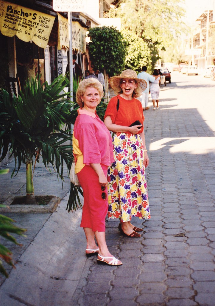 Zihuatanejo Mexico shopping Steve Lamb Flickr
