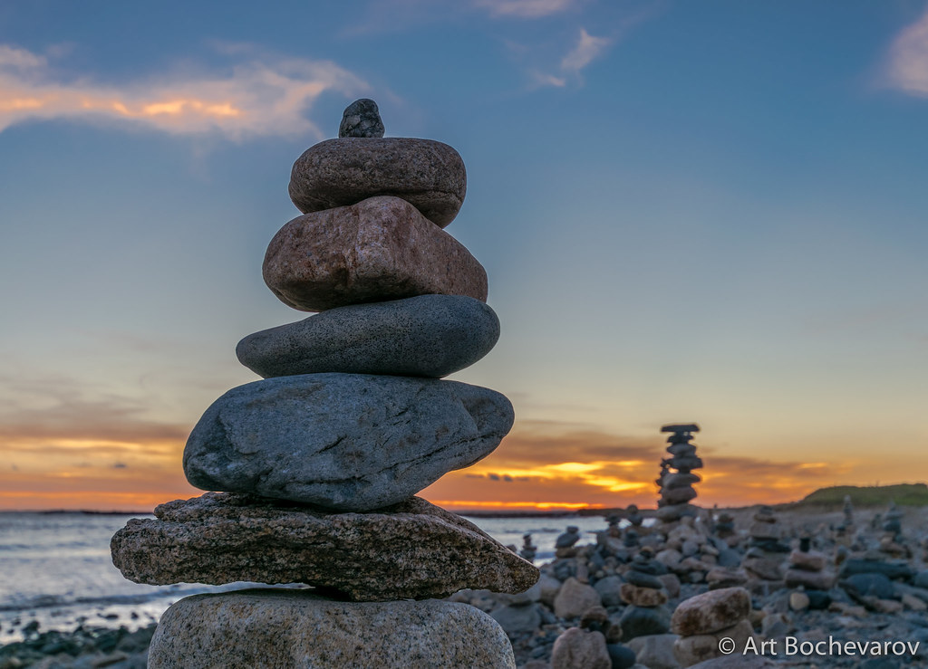 Cairns at Point Judith, Rhode Island at sunset. FL00249 Art