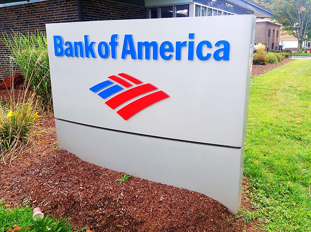 Bank of America Bank of America, Newington, CT. 9/2014 by … Flickr