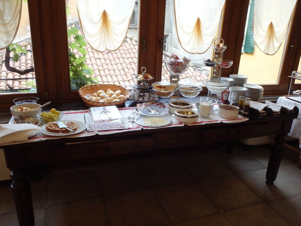 57_breakfast_bellagio OLYMPUS DIGITAL CAMERA Flickr