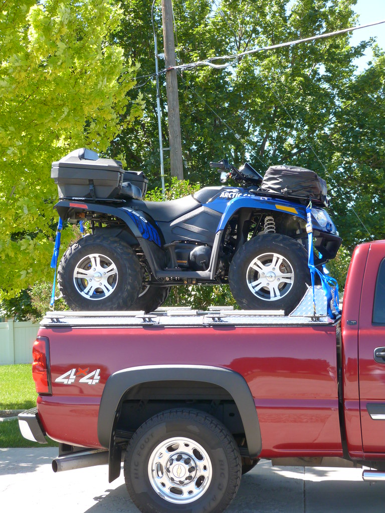 ATV Carrier on Chevy Silverado An ATV sits on top of a Dia… Flickr
