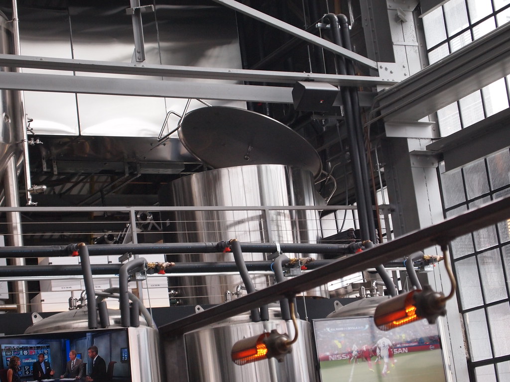 Open fermentation Open fermenter, at Bluejacket brewer… Flickr