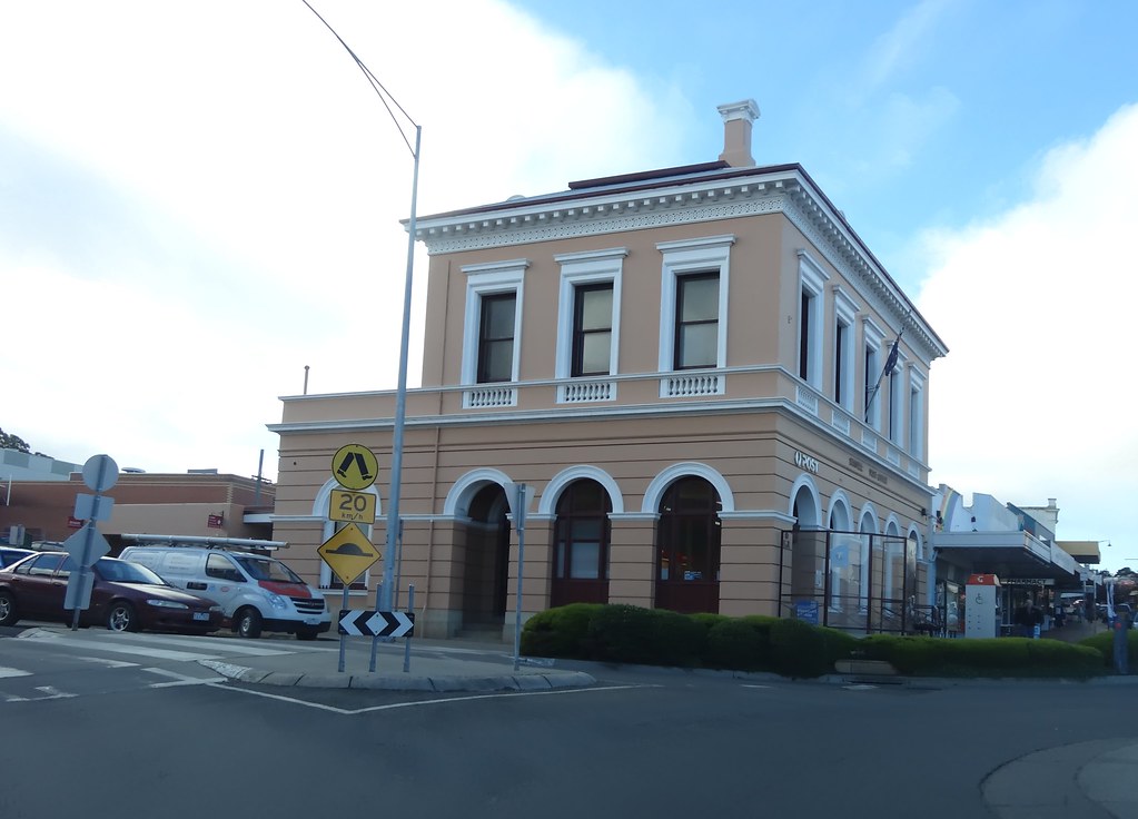 Stawell. Fine style Post Office. denisbin Flickr