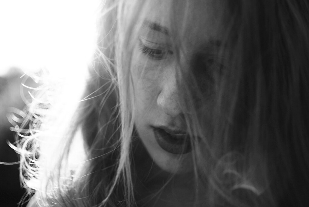 La jeune fille aux cheveux blancs 9/52 "Je suis à l'age où… Flickr