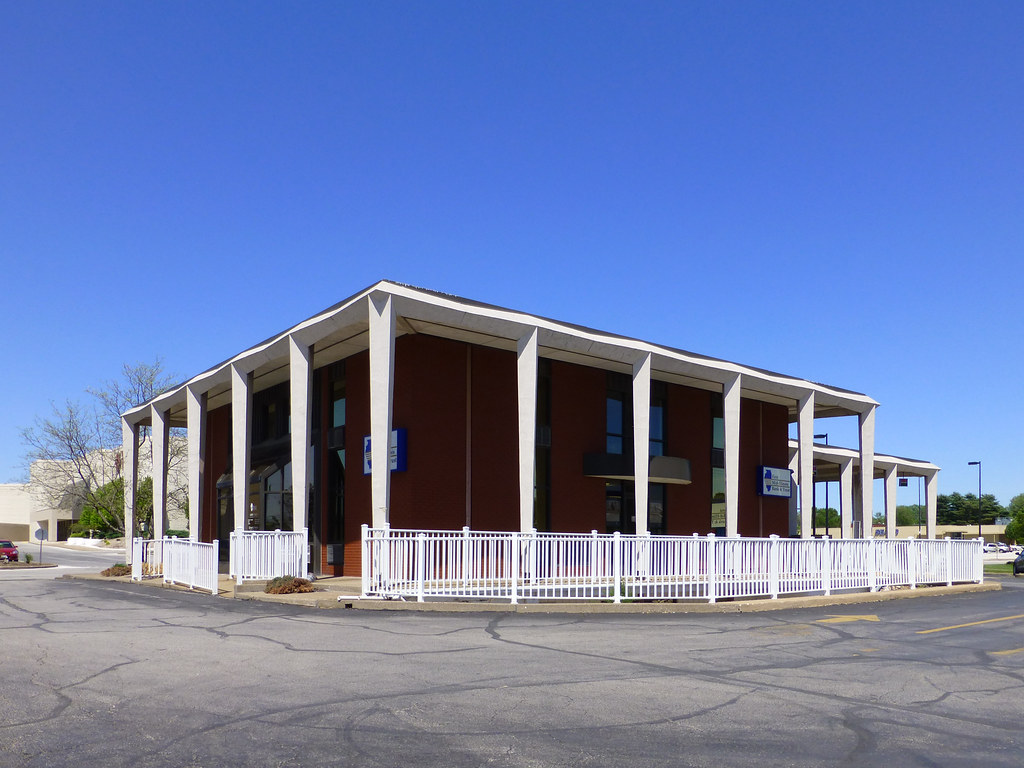 Quincy, IL First MidIllinois Bank & Trust Designed by Joh… Flickr