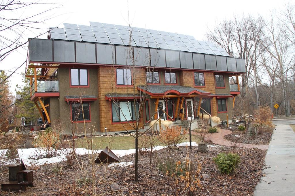 This is the Riverdale netzero home in Edmonton, one of 12… Flickr