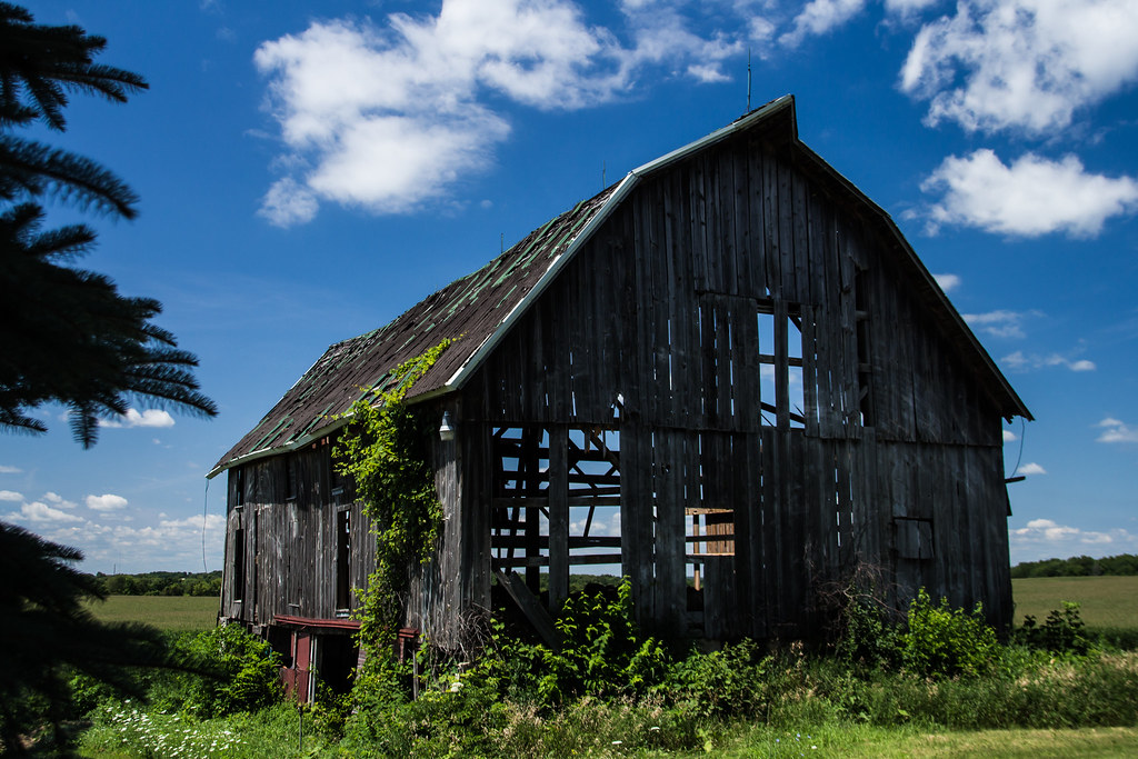 High Winds 4 Another Wisconsin barn to suffer damage from … Flickr