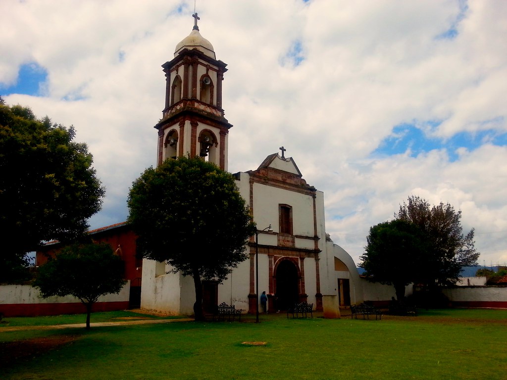 Iglesia de San Jerónimo en San Jerónimo Purenchecuaro Mich… Flickr