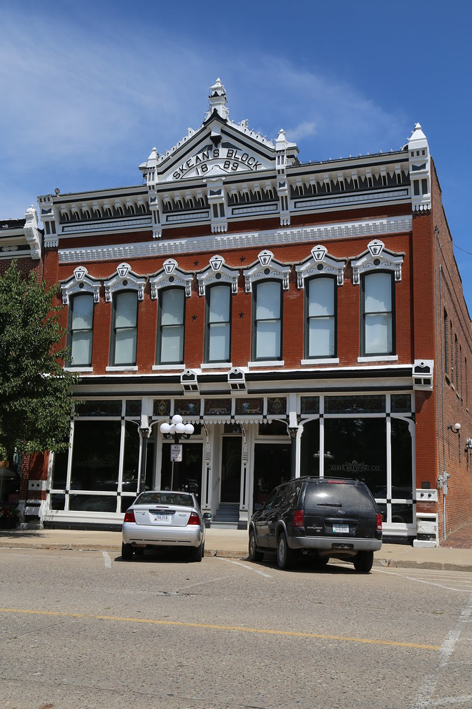 Albia Iowa, Monroe County IA Google Map Wikipedia Bruce Wicks Flickr