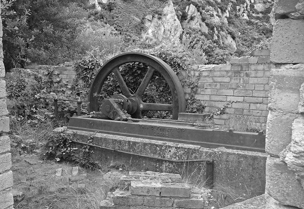 Porth Wen wheel Old iron wheel in the remains of the old m… Flickr