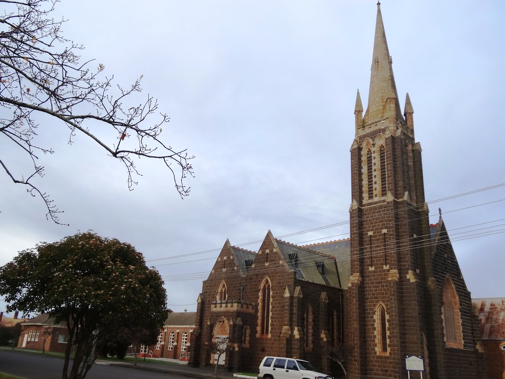 Hamilton Presbyterian Church with a grand spire and tower.… Flickr