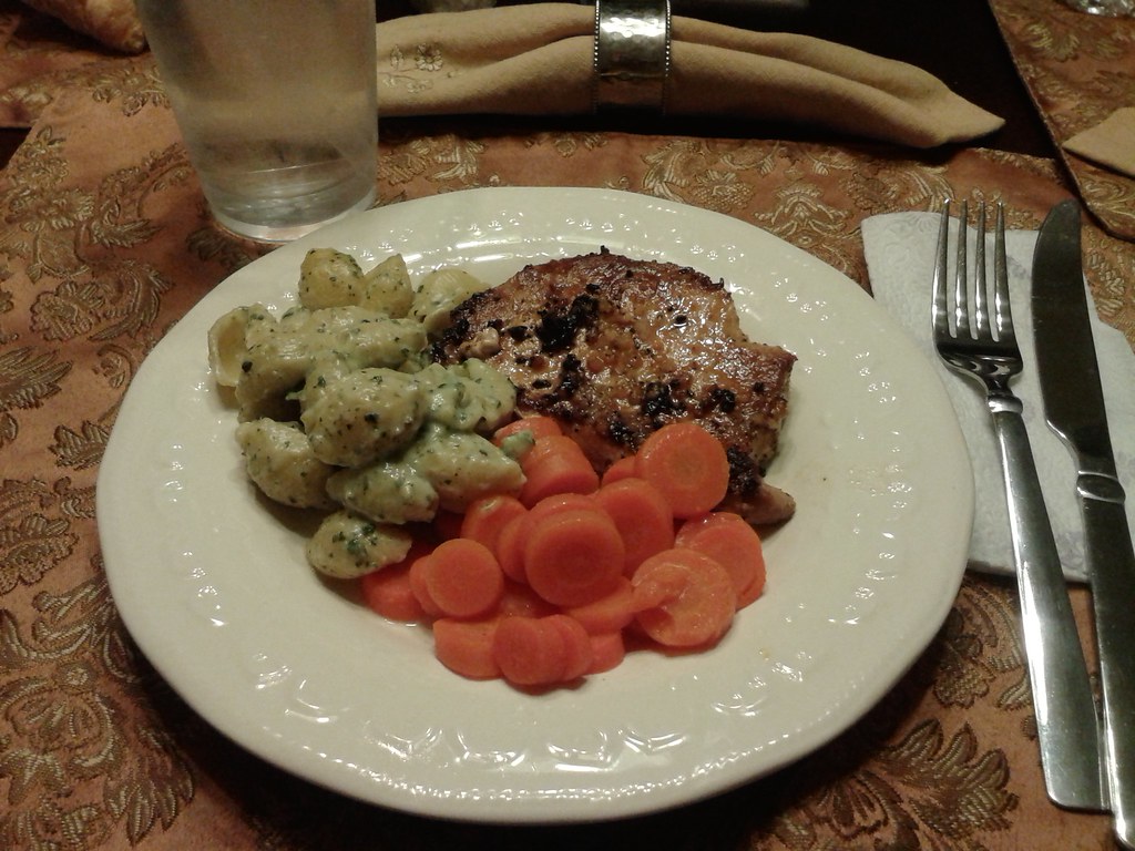 20160208_203721 Basil pesto shells, baked chicken with gar… Flickr