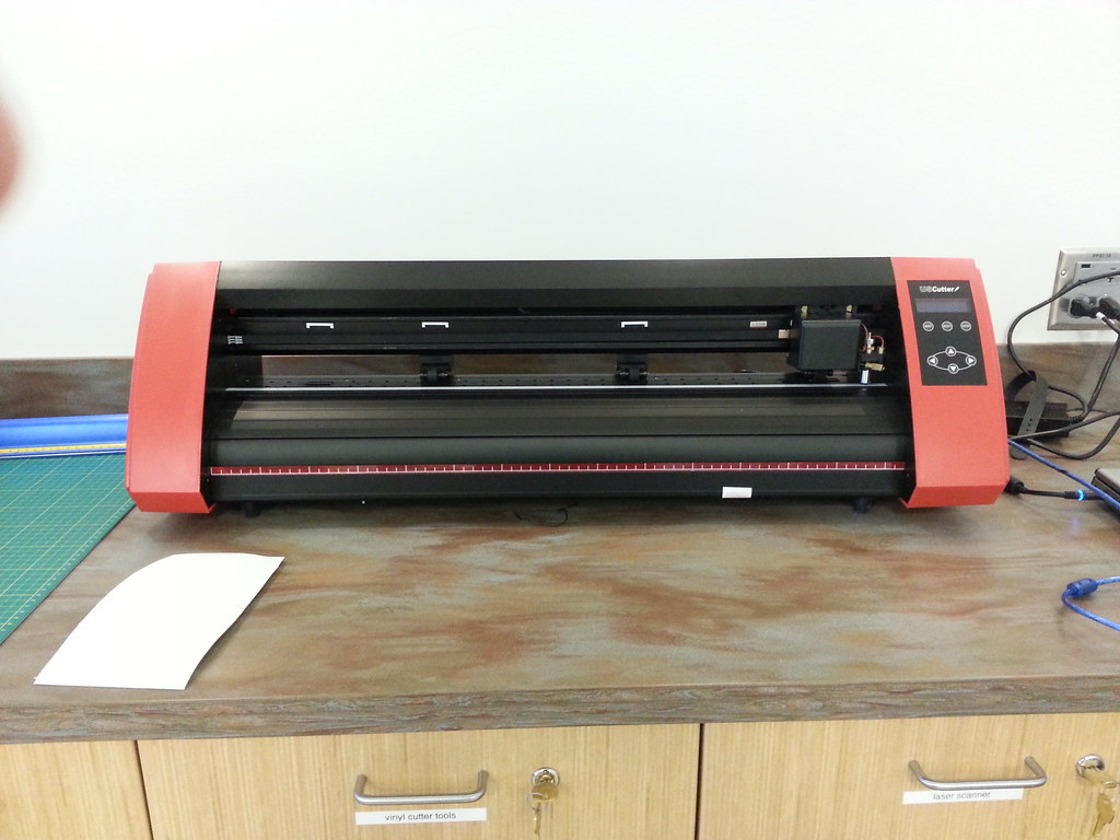 USCutter Laser Point vinyl cutter, 25” USCutter Laser Poin… Flickr