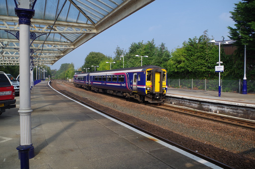 Dumfries Station 156 446 enters Dumfries station from the … Flickr